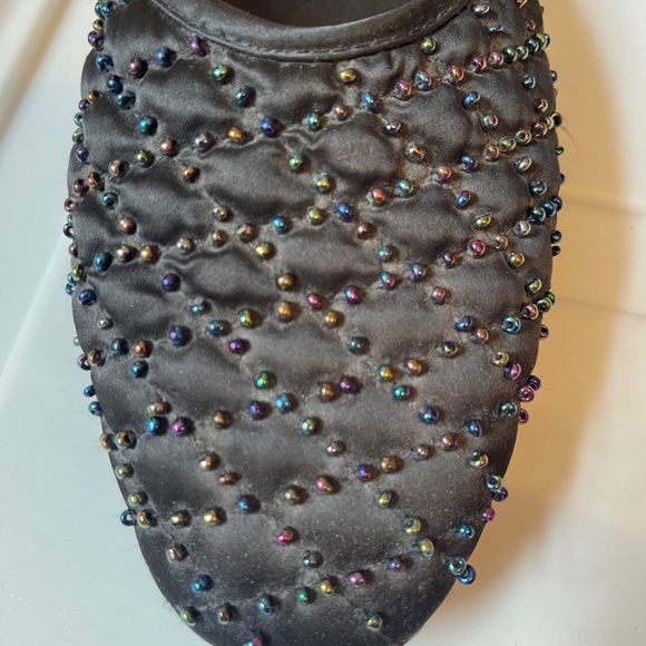 Fancy Charles Jourdan slippers with iridescent beads - Picture 4 of 4